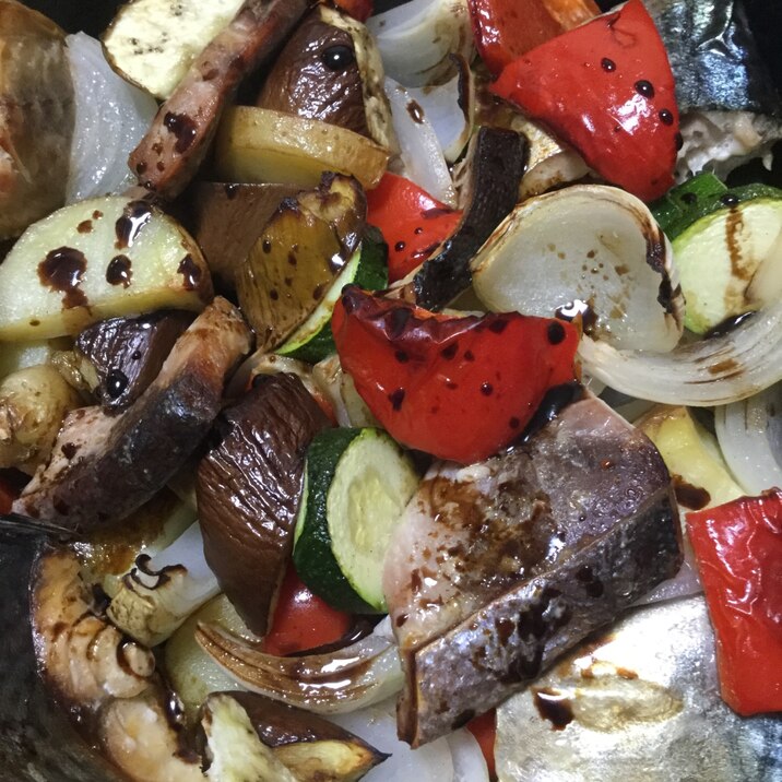 グリル魚と夏野菜のバルサミコ醤油風味 レシピ 作り方 By あぽちょふ 楽天レシピ グリル魚と夏野菜のバルサミコ醤油風味 レシピ 作り方 By あぽちょふ 楽天レシピ